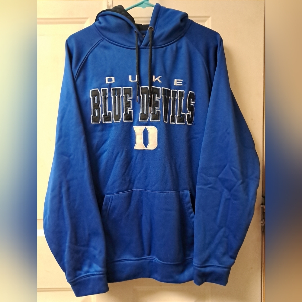 Colosseum Duke Blue Devils Mens Large  Pullover Hoodie. Blue